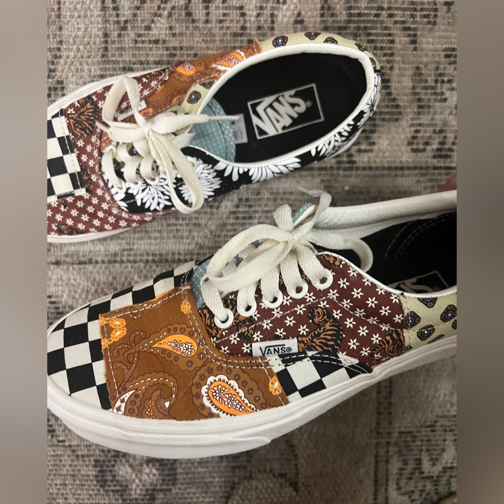 LIKE NEW VANS